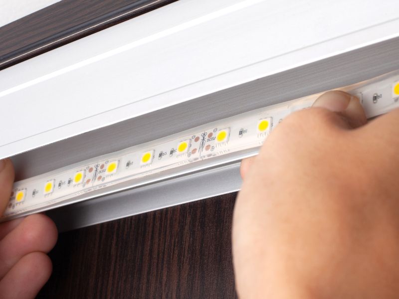 Hướng Dẫn Lắp Đèn Led Dây Âm Trần Cho Trần Thạch Cao