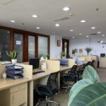 khoảng cách đèn âm trần